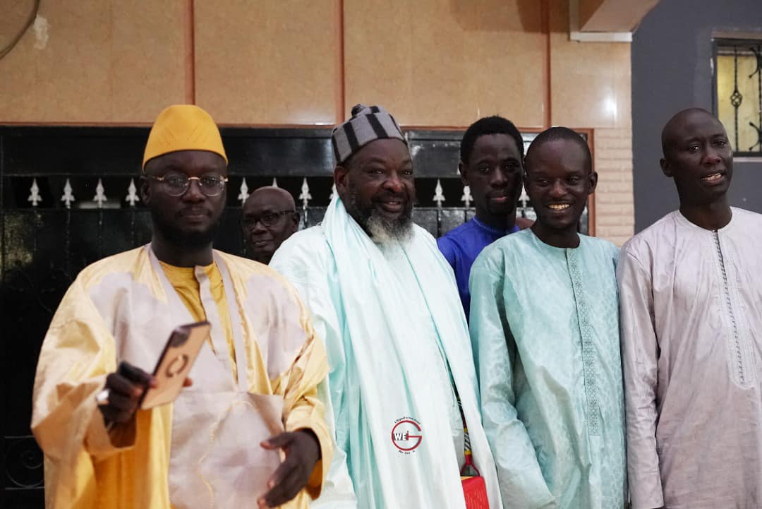 Visite de courtoisie de Serigne Abdou Mbacké “Daara Moukhti “ à Khouraichi Thiam, basketteur (Photos)