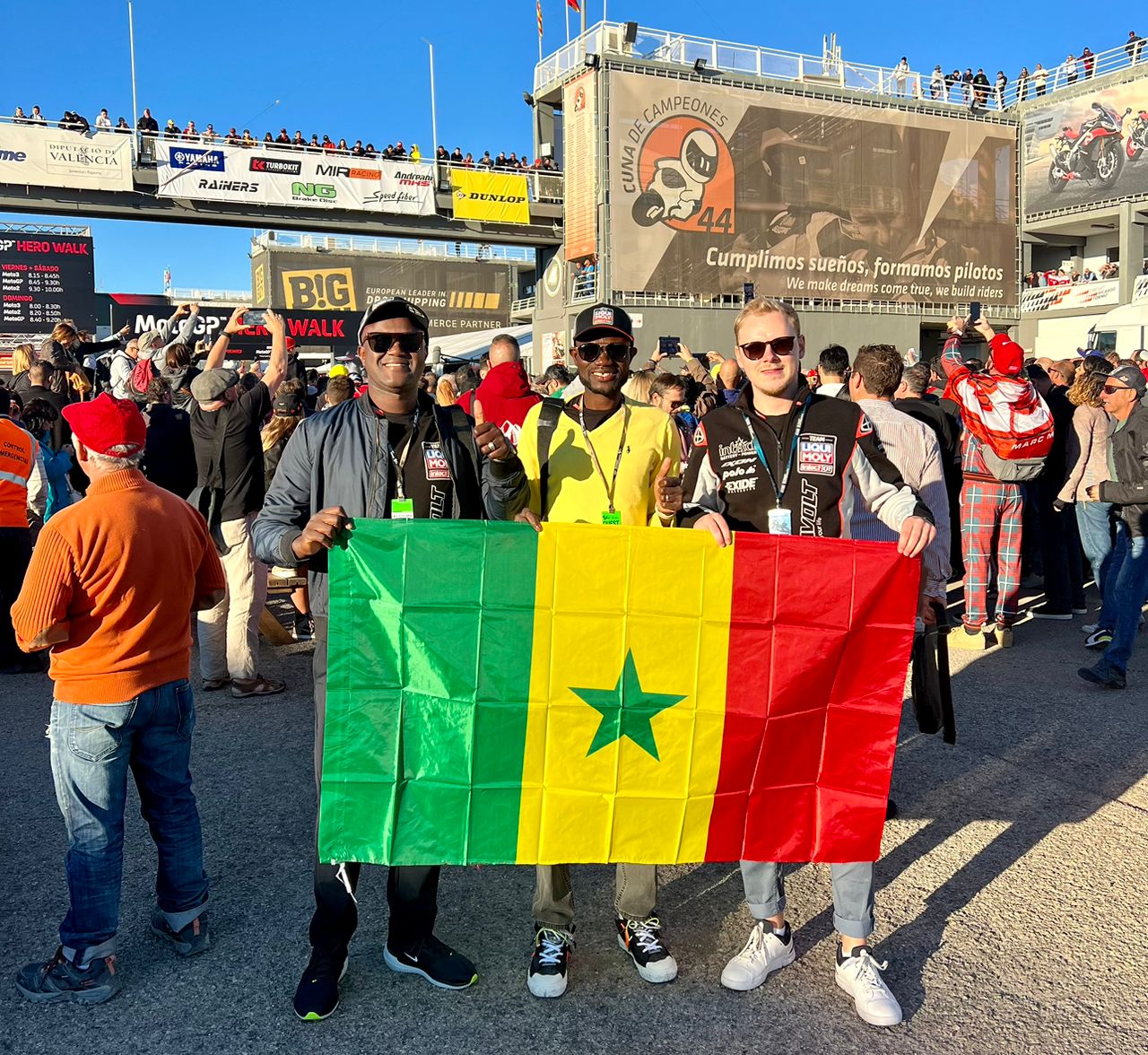 Grand prix de Moto GP 2022 à Valence : le Sénégal bien représenté Par Pape Samba Badiane !