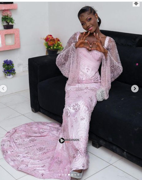 Mariage de Dieyla Guèye: La chanteuse s'affiche toute joyeuse (Photos)