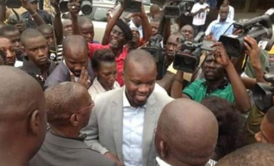 Visite Du Leader Du Pastef Aux Parcelles Assainies Ousmane Sonko Crée