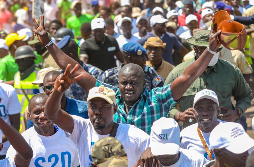 Le Président Macky Sall accueilli en grande pompe à Goudomp (¨Photos)