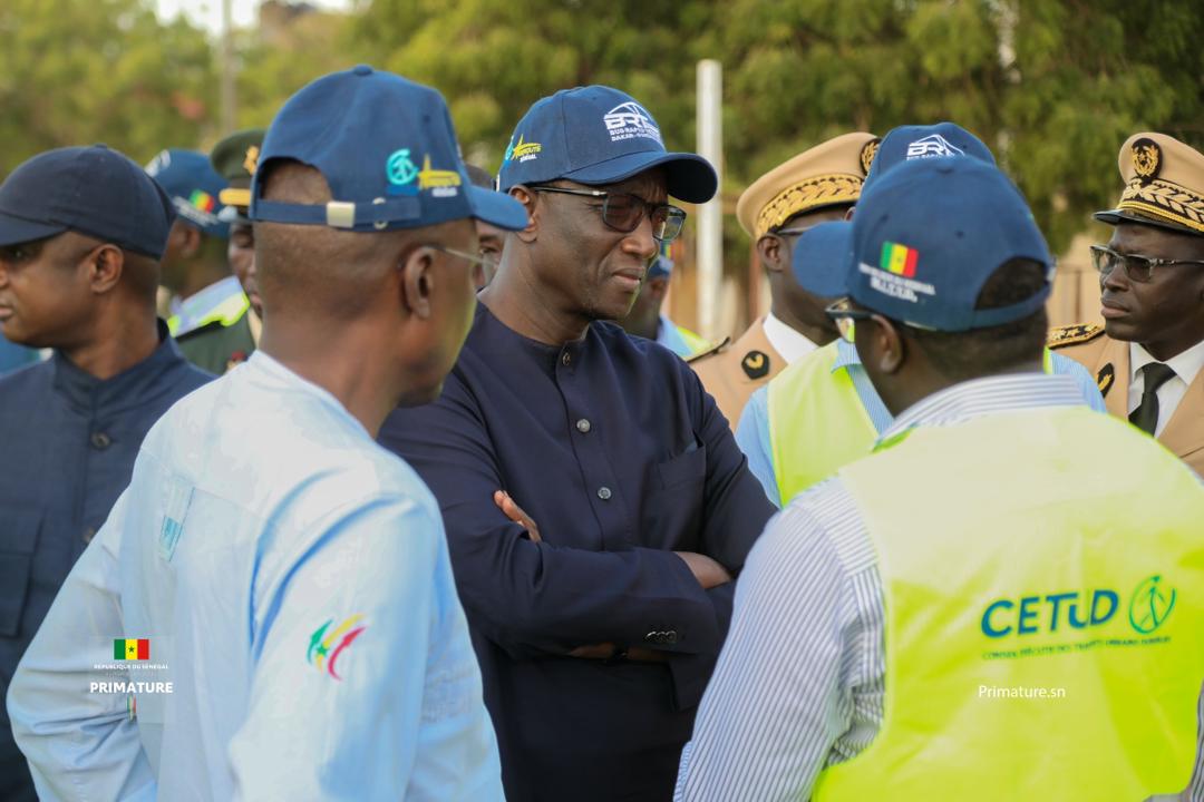 Photos : Amadou Bâ, Premier ministre, en visite des chantiers du BRT