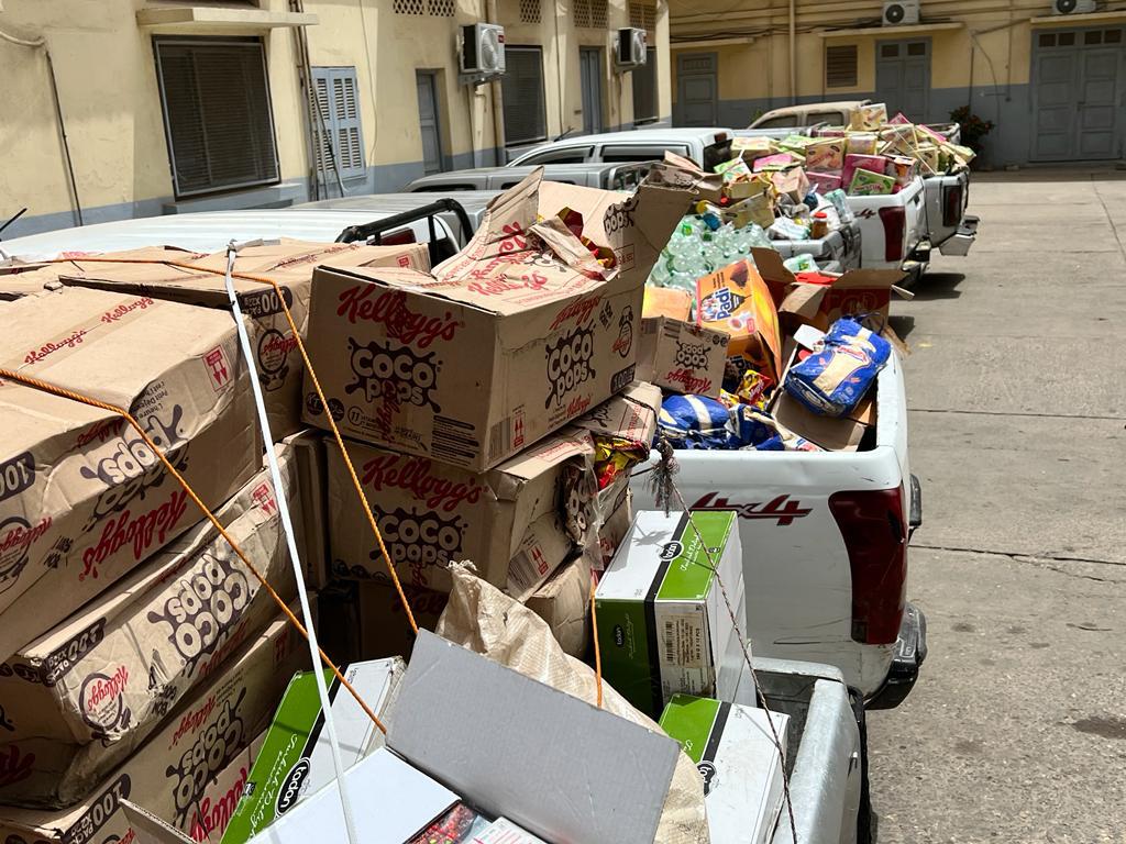 Photos / Opérations de contrôle des marchés : Le service régional du Commerce de Dakar a retiré des marchés, environ 7 tonnes de divers produits alimentaires