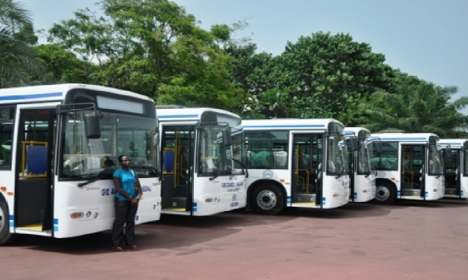 3 jours de grève des bus Tata : Une aubaine pour les jakartamen et les charretiers