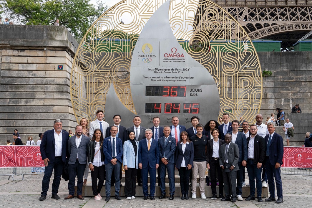 Cérémonie d’envoi des invitations des Jeux Olympiques : Paris 2024, One Year To Go (C’est dans un an )