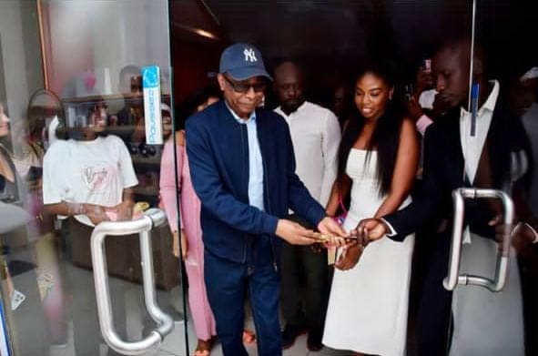 Inauguration du nouveau salon de Ndèye Sokhna, la fille de Youssou Ndour au Sea Plaza en images (Photos)