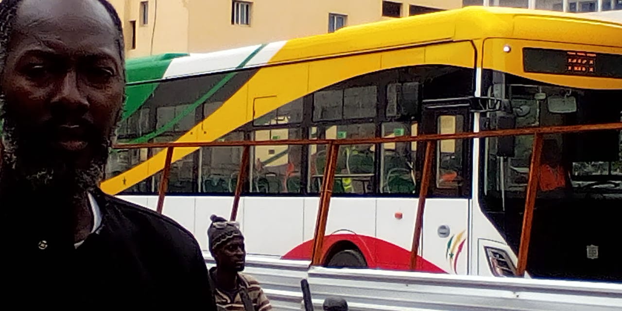 Photos/ BRT: Dérapage d’un bus rapide transit à hauteur de Yacinthe Thiandoum