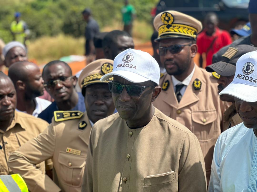 Tournée Économique: Tening Sène, mairesse de Ndiaganiao, déroule le tapis rouge à Amadou Ba