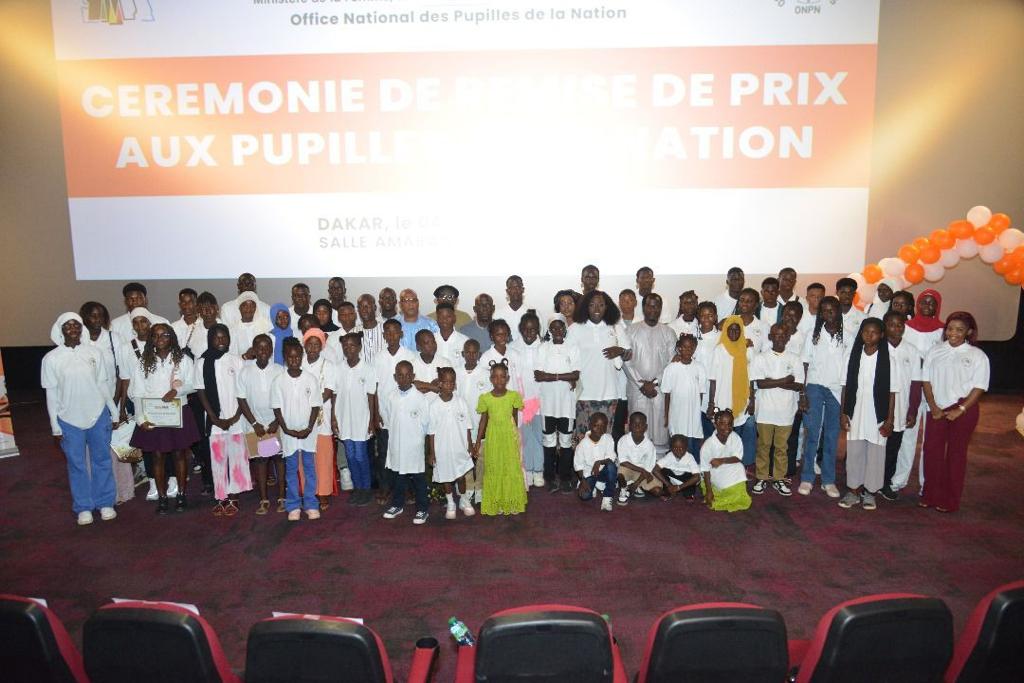 Traditionnelle fête de l'excellence / Après la réussite aux examens des cycles primaire, moyen et secondaire : 53 pupilles de la Nation honorées