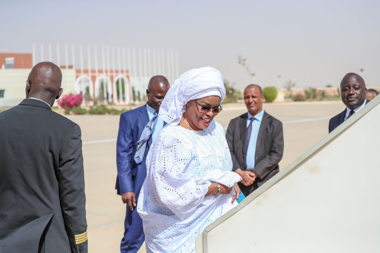 Photos / Nouakchott : Marème Faye Sall, Première Dame du Sénégal, présente à la Conférence sur le rôle des femmes leaders