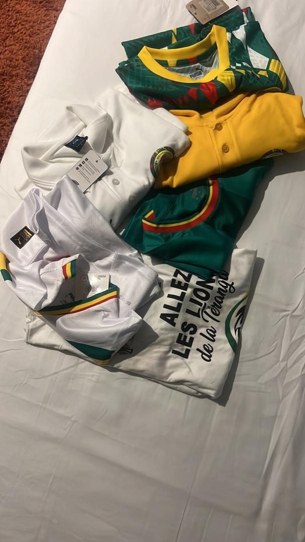 CAN 2023 : Lat Diop offre à tous les membres de la délégation Sénégalaise  un kit de 3 maillots, 2 lacostes et 2 tee-shirts