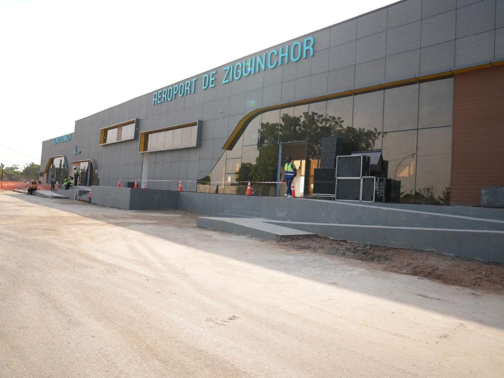 Ziguinchor: Le Premier Ministre Amadou Bâ a visité le chantier de l'aéroport, ce mercredi