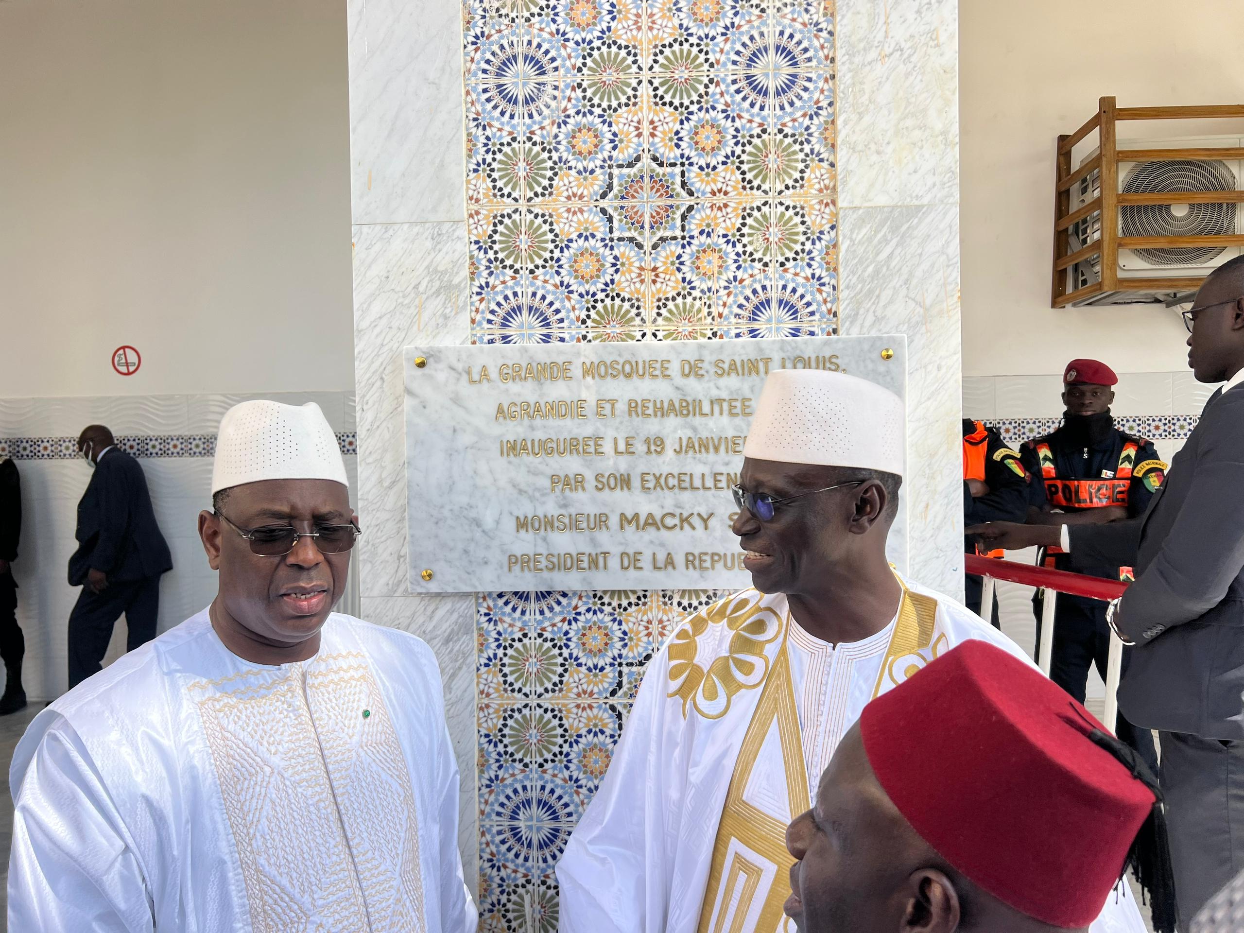 Photos+videos: Macky Sall dans l'effervescence de la Grande mosquée de Lodo Saint-Louis après la prière de ce vendredi