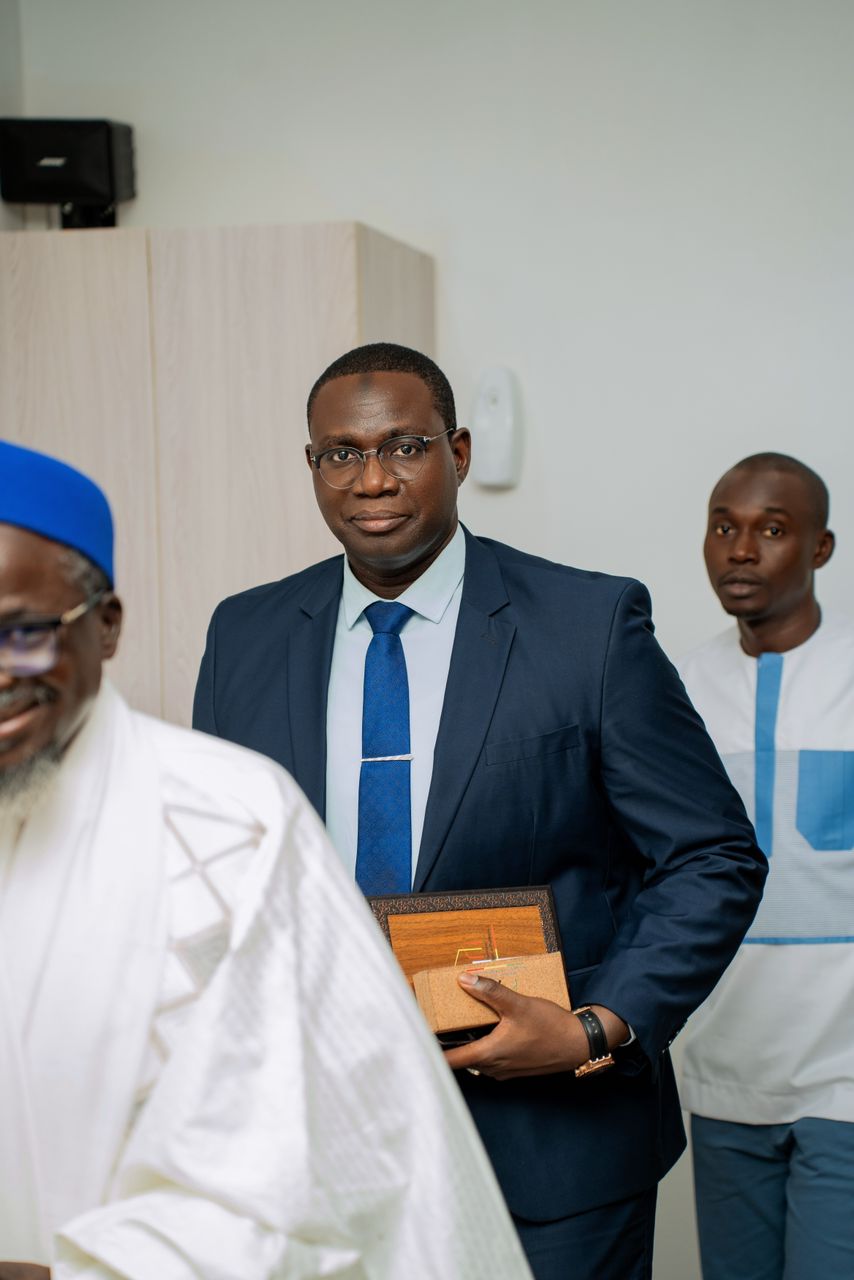 Photos / Grève du secteur du nettoiement: Le ministre Moussa Balla Fofana rencontre le collectif des concessionnaires