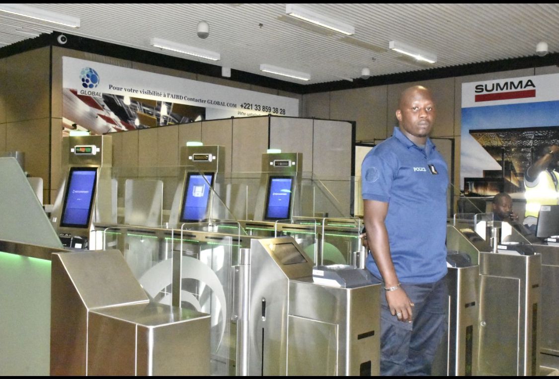  Photos / Aéroport international Blaise Diagne: De nouvelles installations d’équipements pour des formalités automatiques, au bonheur des passagers