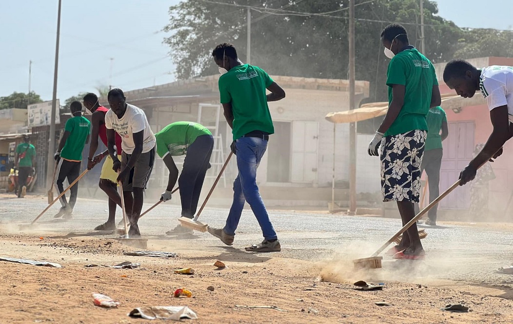 Setal Sunu Reew :  Ngaparou, Somone et Saly aux cotés de Madame le Ministre Khady Diène Gaye.