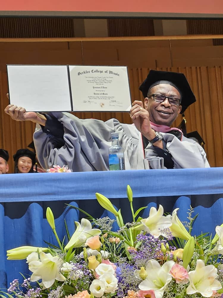 Photos / Université Berklee Valencia en Espagne : Youssou Ndour, artiste interplanétaire, honoré d’avoir reçu le titre de Docteur Honoris Causa