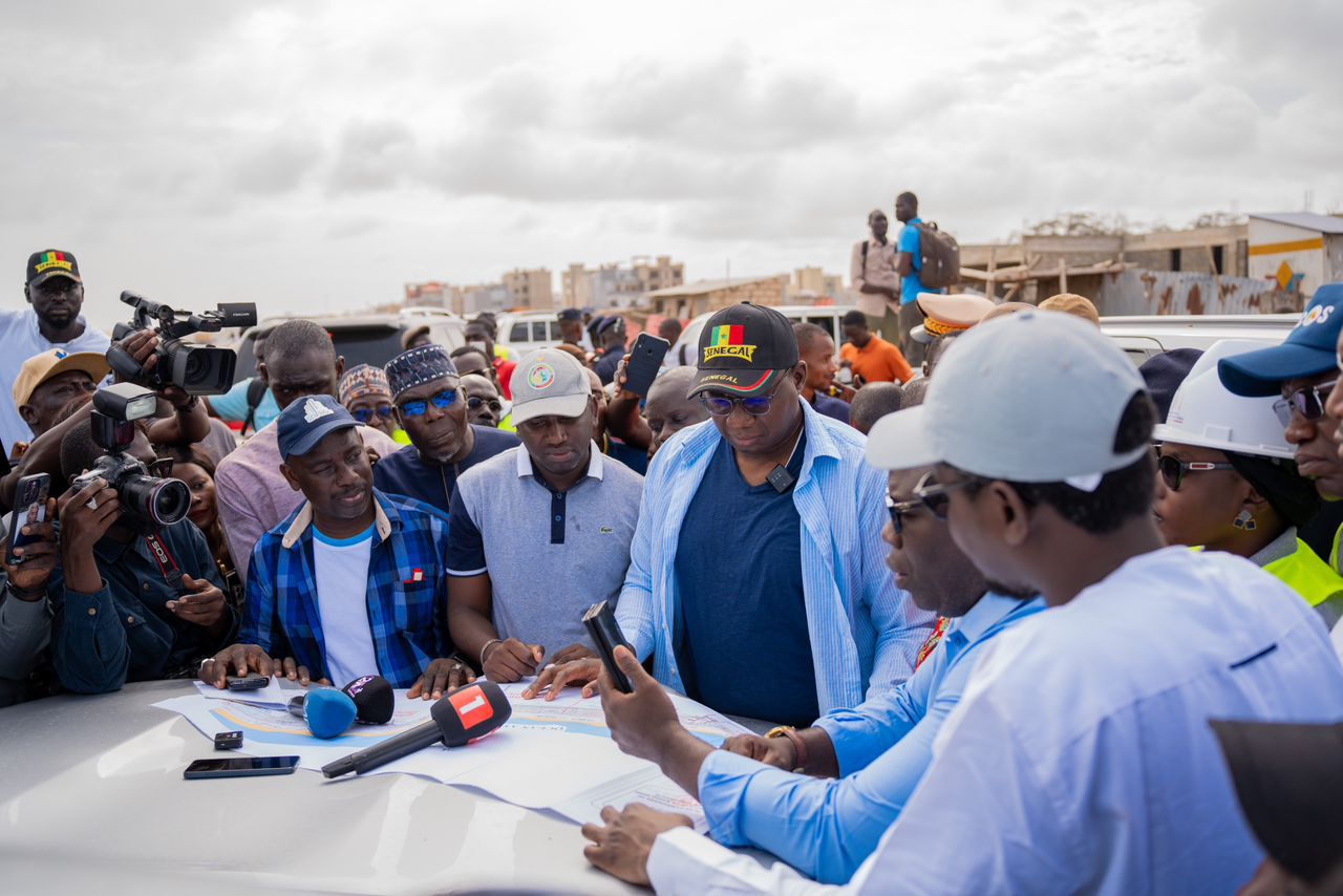 Photos Littoral Visite Du Ministre Moussa Balla Fofana Sur Laxe Guediawaye Malika 