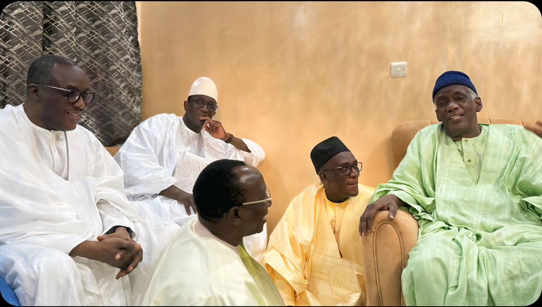 Photos / Ziar à Tivaouane : Amadou Bâ chez le Khalife général des Tidianes, Serigne Babacar Sy