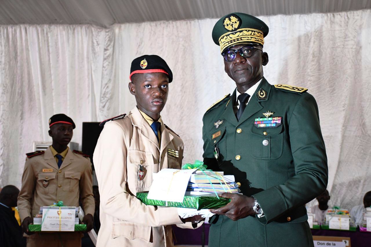 Photos/ Cérémonie de distribution de prix: Le Prytanée militaire de Saint-Louis prime ses cracks