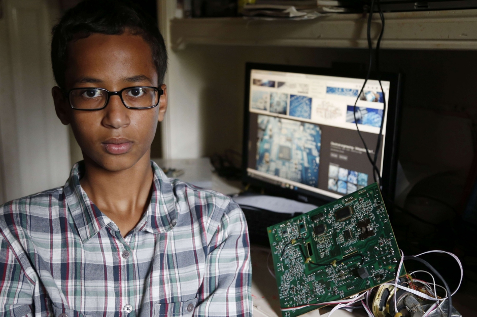 Ahmed, 14 ans  - Un élève texan arrêté pour avoir fabriqué une horloge