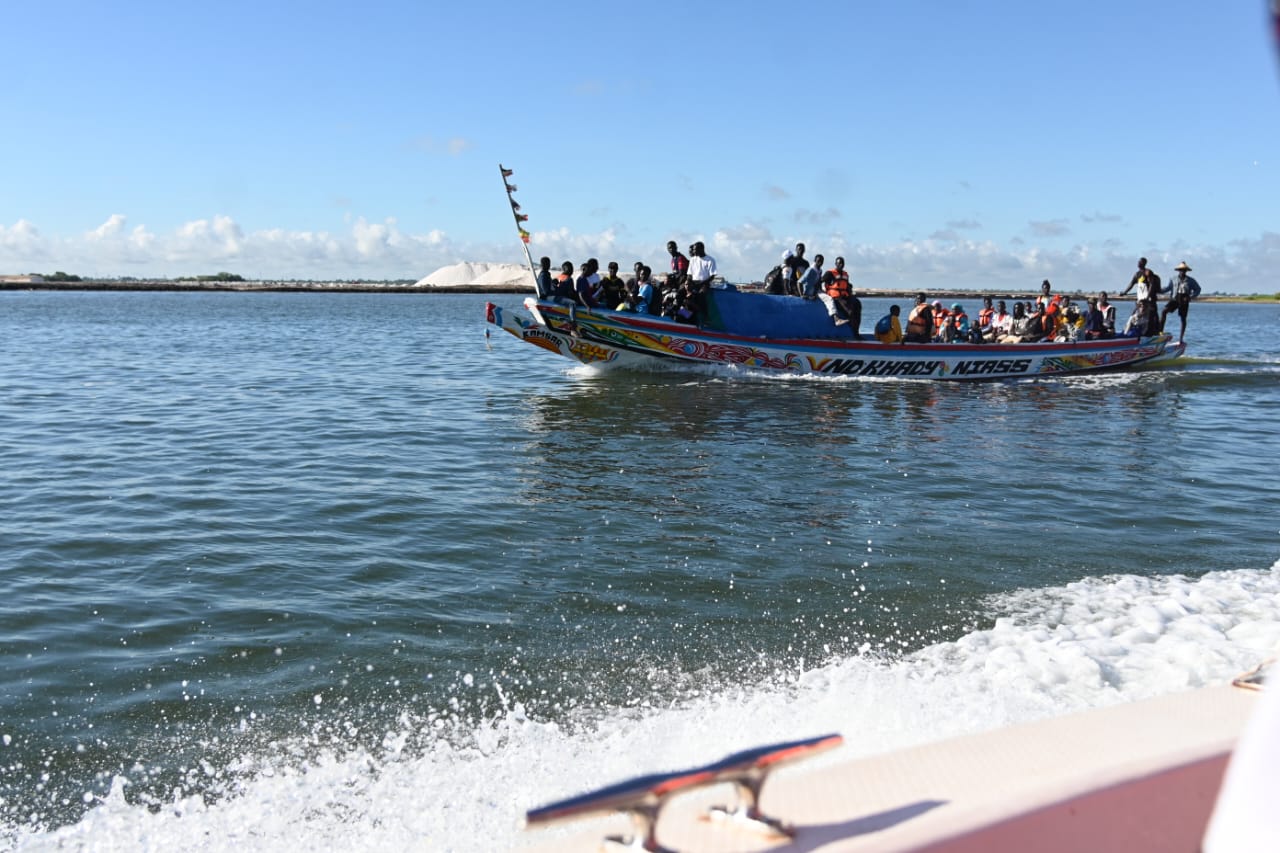 Photos / Pour assister au Gamou : Les pèlerins des îles du Saloum, ont rallié Médina Baye en pirogue