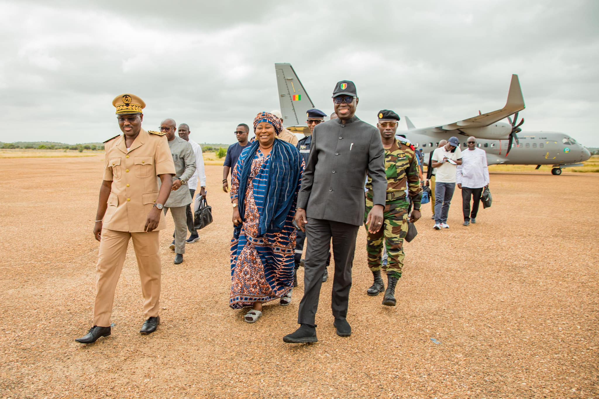 Photos / 𝗜𝗻𝗼𝗻𝗱𝗮𝘁𝗶𝗼𝗻𝘀 à 𝗕𝗮𝗸𝗲𝗹 et 𝗠𝗮𝘁𝗮𝗺: La ministre Mme Maïmouna Dièye et son collègue de l'Intérieur, Jean Baptiste Tine, en mission commando, ce lundi