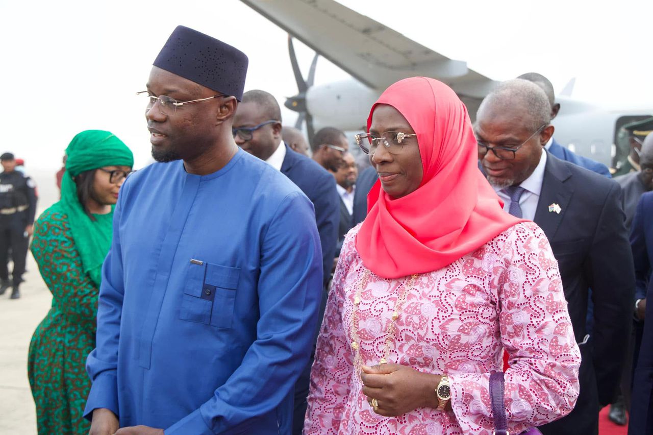 Photos / En visite de travail: L'arrivée du Premier Ministre Ousmane Sonko en Gambie, ce mercredi