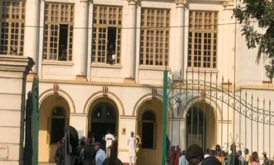 Mairie de Dakar : Le Syndicat dénonce des dérives policières et exige le respect des droits des travailleurs