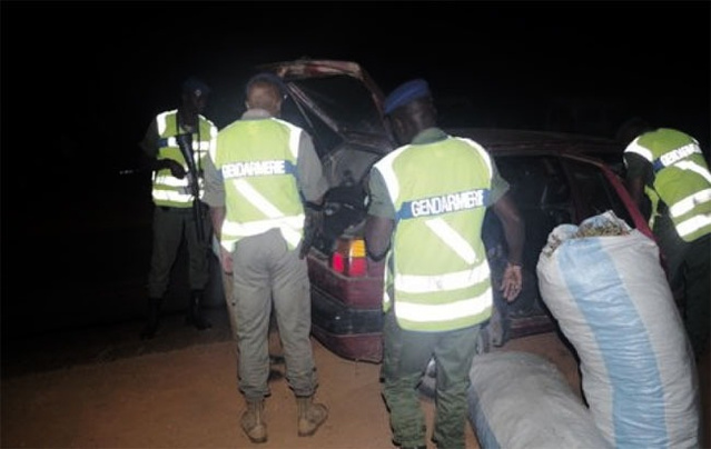 Opération de sécurisation de la Gendarmerie : 24 arrestations et saisie d'armes blanches à Dakar