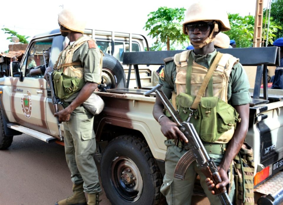 Des soldats maliens à Bamako, le 13 août 2015. Photo HABIBOU KOUYATE. AFP