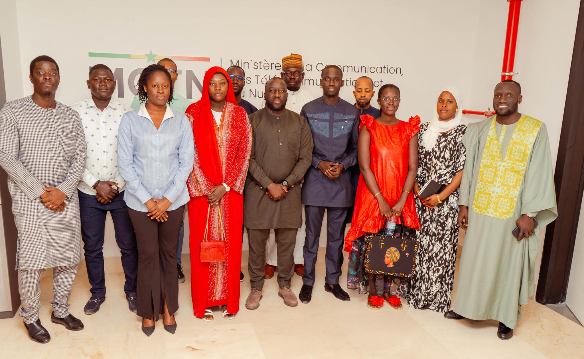 Photos : Alioune Sall, Ministre de la Communication, des Télécommunications et du Numérique, reçoit les Jeunes Reporters