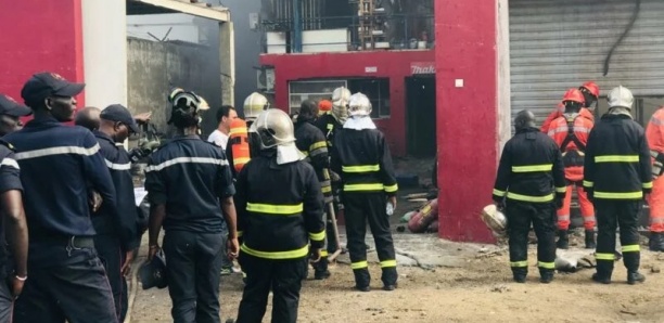 Un incendie éclate au Môle 1 du Port de Dakar, l'origine toujours inconnue