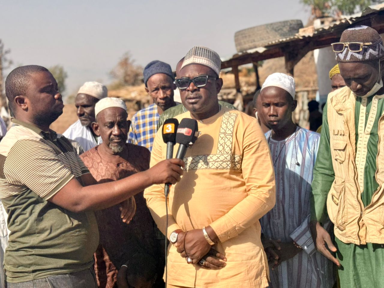 Sambou Biagui au chevet des sinistrés de Sinthiou Sambarou et Sourouyel : Un engagement solidaire en faveur des populations de Tambacounda(Photos)