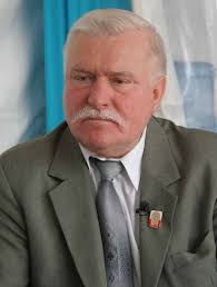 Pologne: Lech Walesa accusé d'avoir été un agent communiste