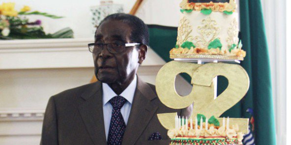 Au Zimbabwe, les préparatifs des 92 ans de Mugabe font grincer des dents