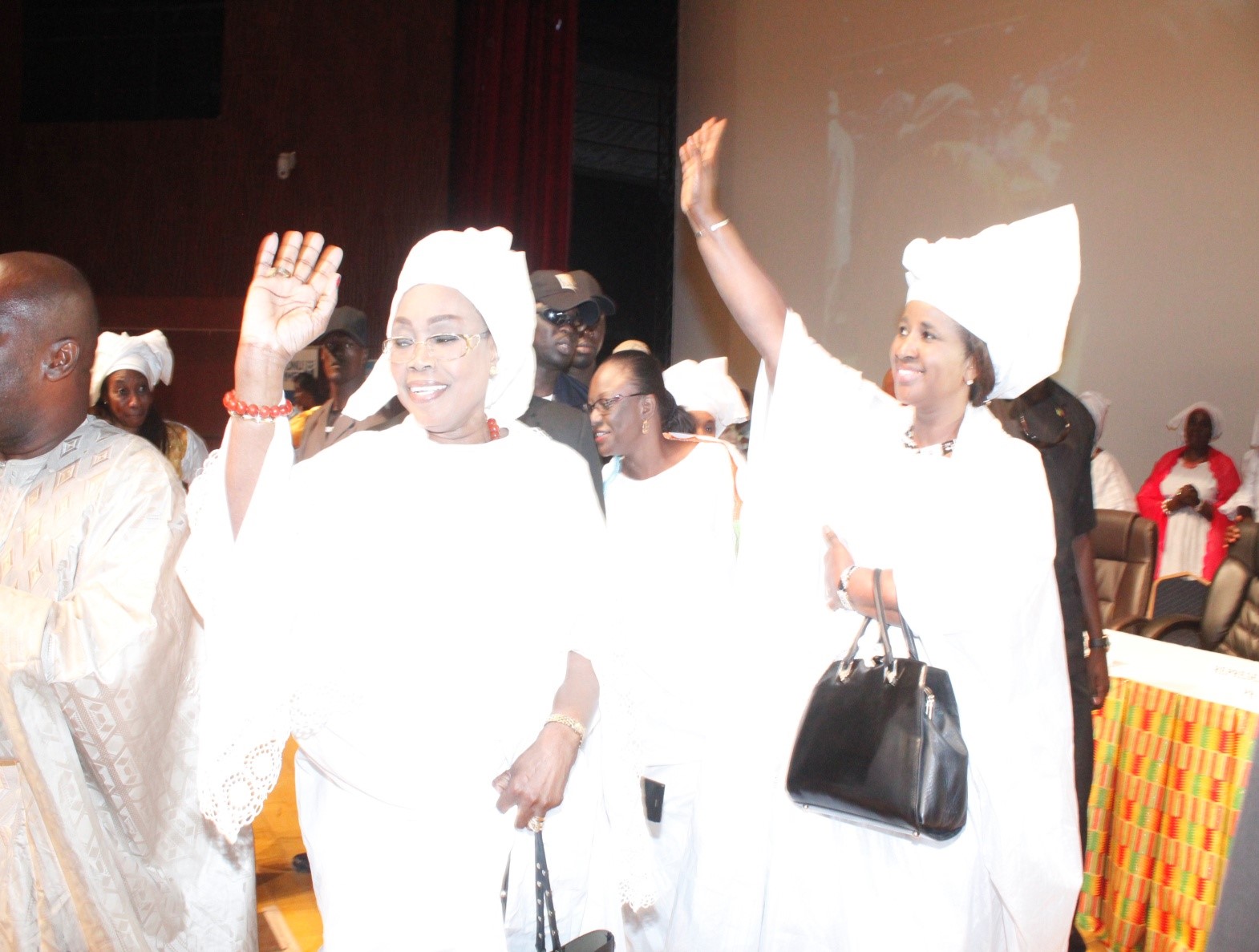 La mobilisation exceptionnelle des femmes du Sénégal autour de Mariama SARR, ministre de la Femme, de la Famille et de l’Enfance pour célébrer le 08 mars dans la communion.