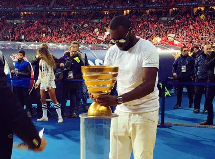 Maître Gims : au Stade de France, son show tourne au fiasco...