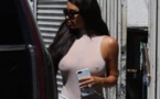 Kim Kardashian explique pourquoi elle montre toujours ses seins