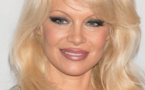 PHOTO: Pamela Anderson méconnaisable lors d'un gala de charité