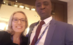 Le journaliste Johnson Mbengue de l'Apix en compagnie de sa consoeur Myriam Mascarello envoyée spéciale de France 24 au AFRICA CEO FORUM de Genève