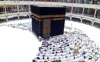 Impressionnant ! Regardez comment la Kaaba est entretenue et nettoyée