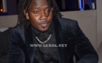 Photos : Baye Demba bien sapé au Saraba Night Club