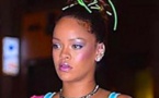 La tenue de Rihanna pour sortir en boîte, fait mourir le web. Découvrez ce qu'elle a osé porter !