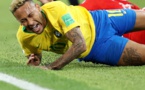 "Que Neymar arrête de tomber dans l'extrême!", lance Rothen