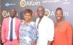 ( 05 Photos ) Akon avec sa mère Kiné Guèye, son frère Bu et sa soeur Khady Thiam lors du lancement de sa propre..