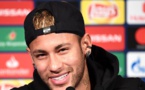 VIDEO - Neymar: "Messi est mon idole et Cristiano, un monstre"