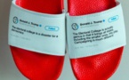 Ces claquettes décorées des tweets contradictoires de Trump en rupture de stock