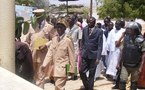 SANGALKAM : Oumar Guèye résiste et se fait virer de ses bureaux    (Photos-Vidéo)