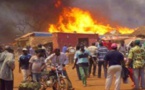 VIDEO - Incendie à Koungheul: Le grand magasin de Cheikh LEYE a pris feu